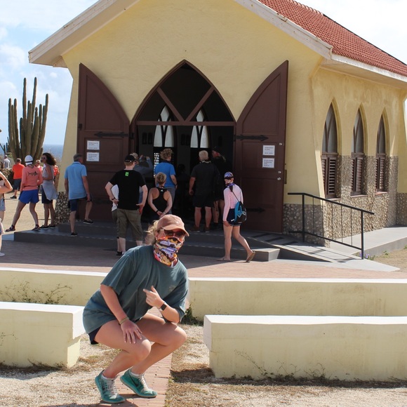 Meet your Posher, Emily - Picture 3 of 6